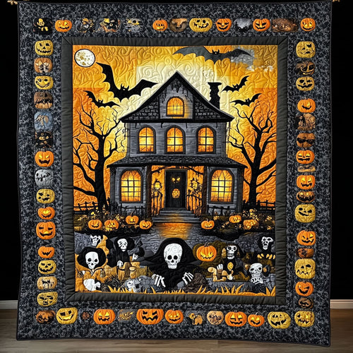 Halloween Hideaway WY2508026CL Quilt