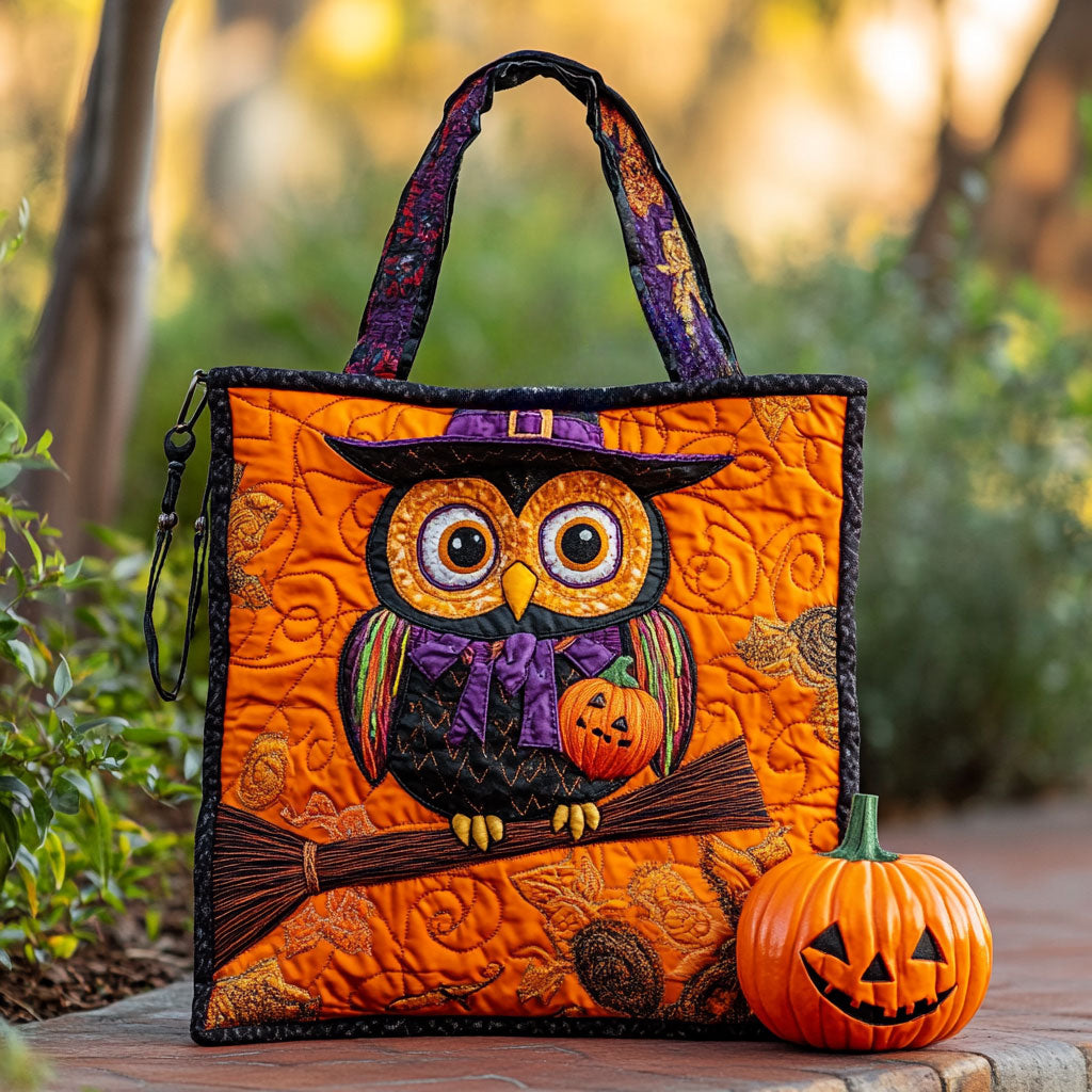 Spells And Owl WN0310082CL Quilted Tote Bag