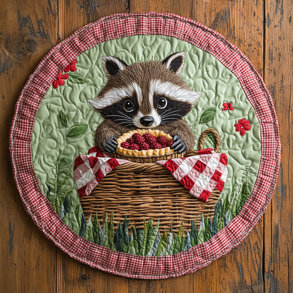Charming Raccoon CP1207020CL Quilted Round Mat