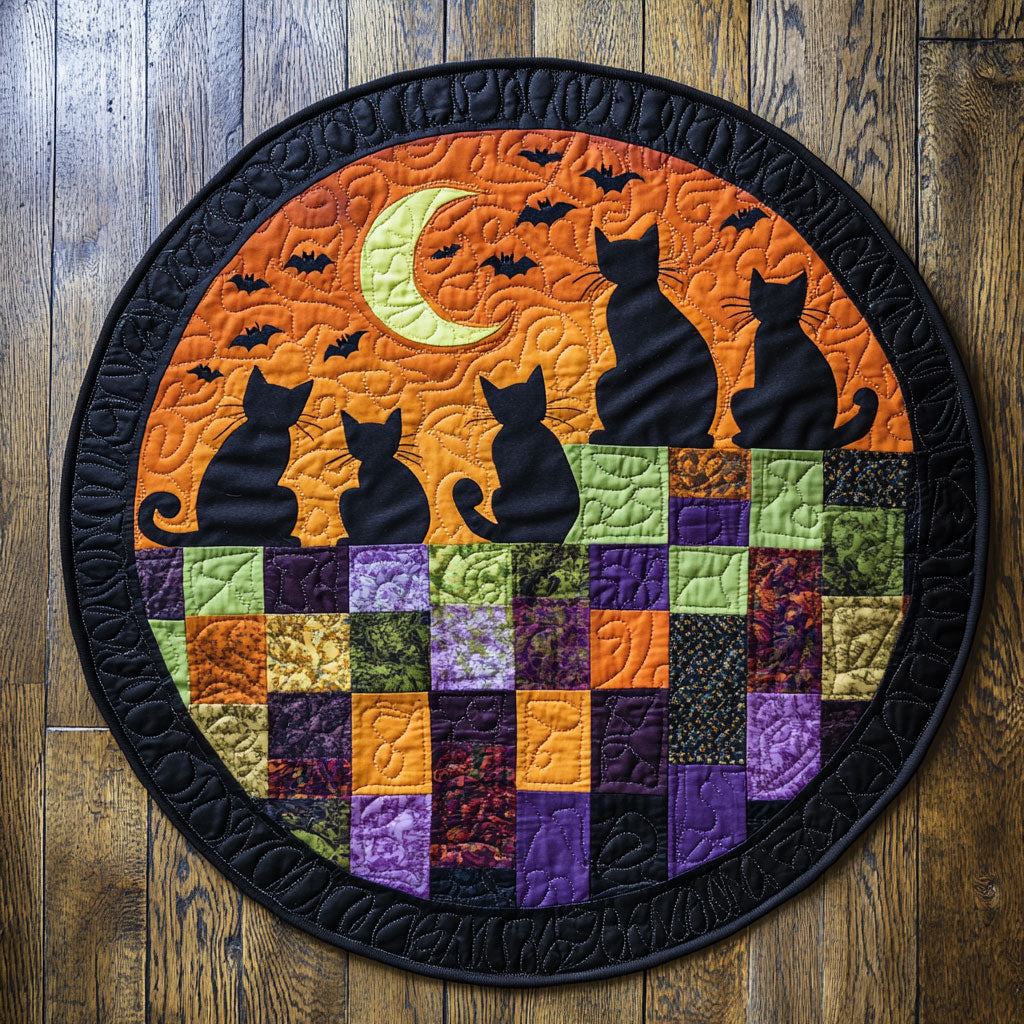 Black Cat WU2503065CL Quilted Round Mat