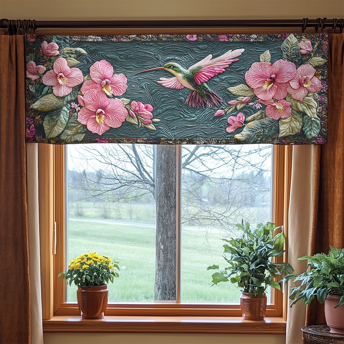 Hummingbird Orchid WN1706057CL Quilted Valance