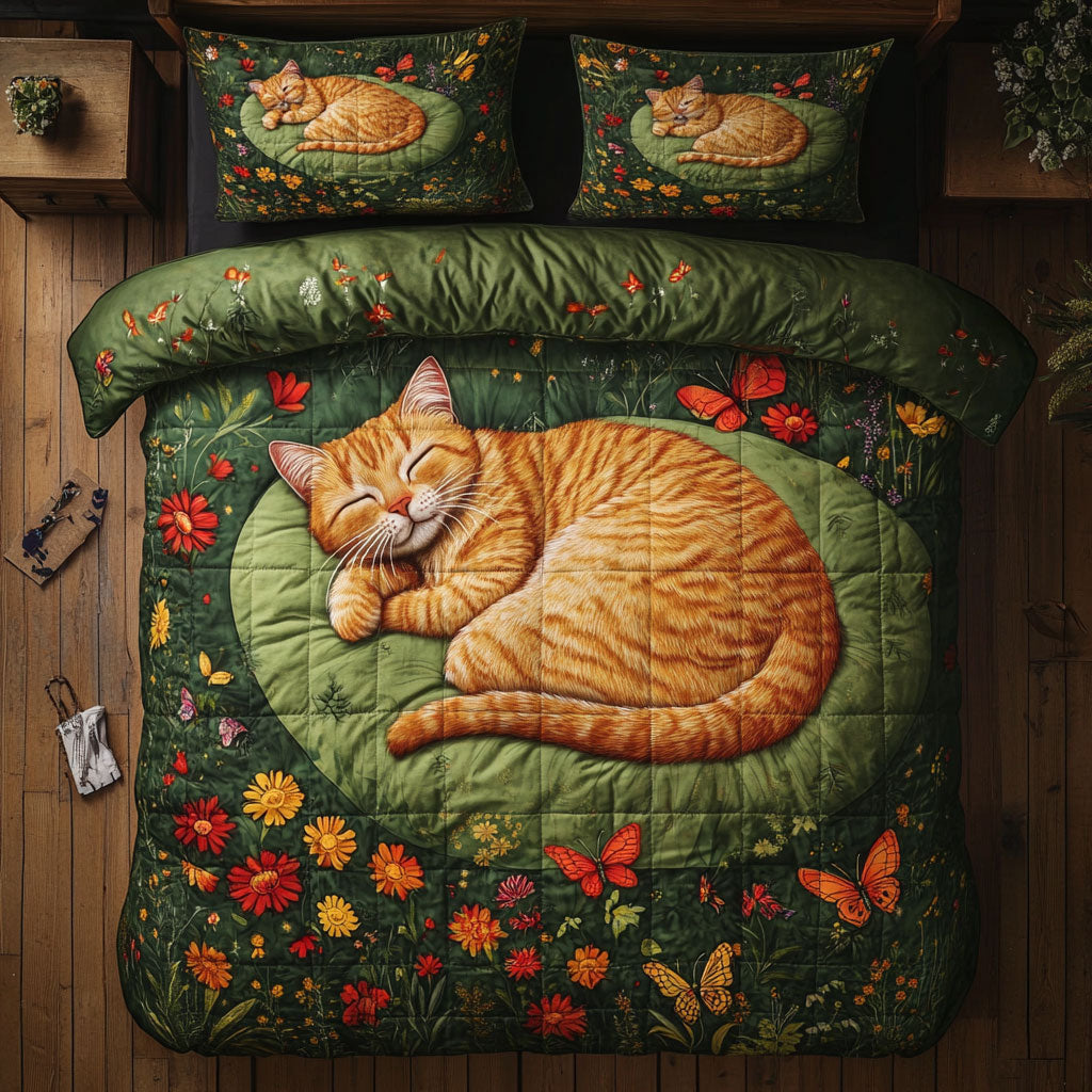 Cute Cat In Garden WY1402052CL Duvet Cover Set