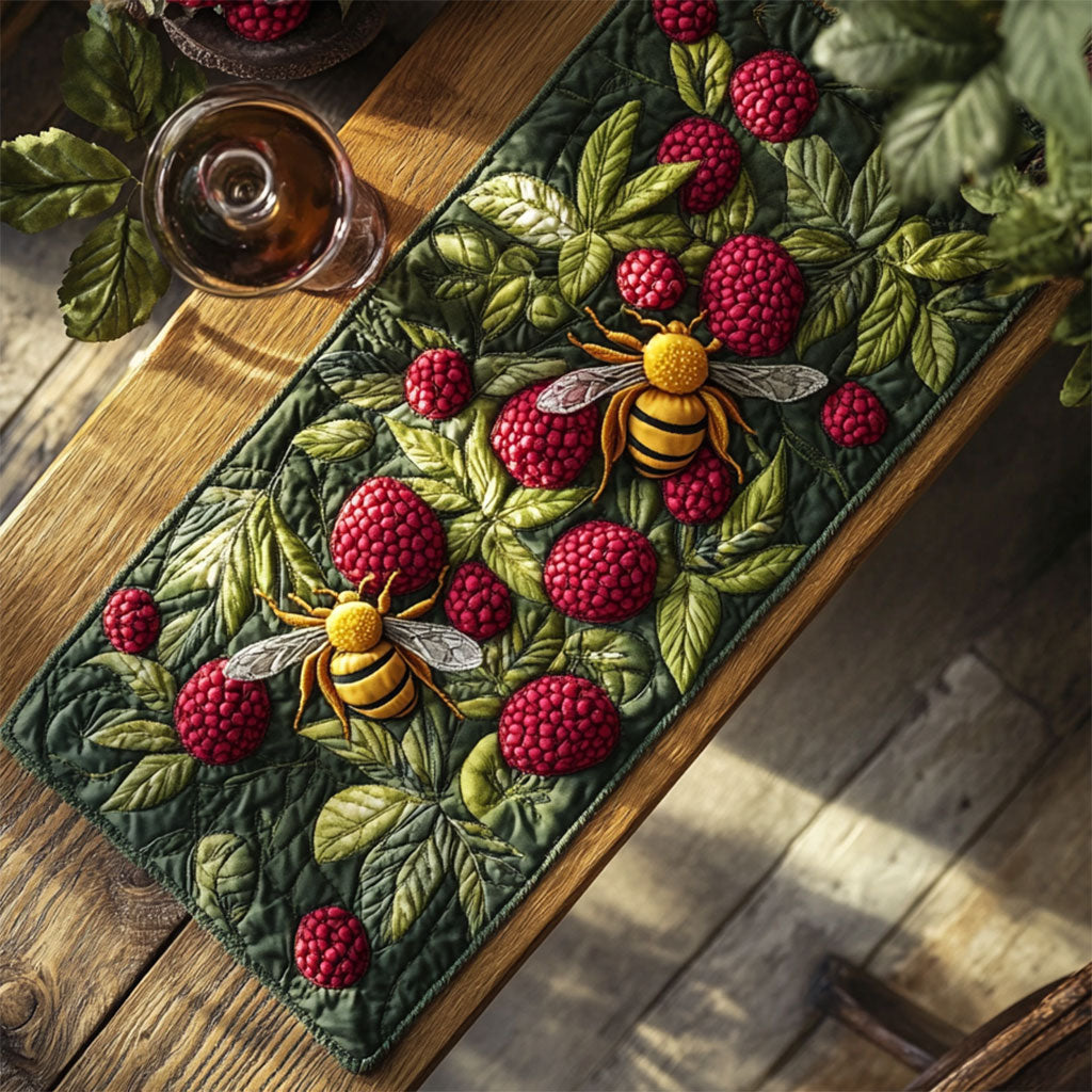 Bee In Rasberry WY2804022CL Quilted Table Runner