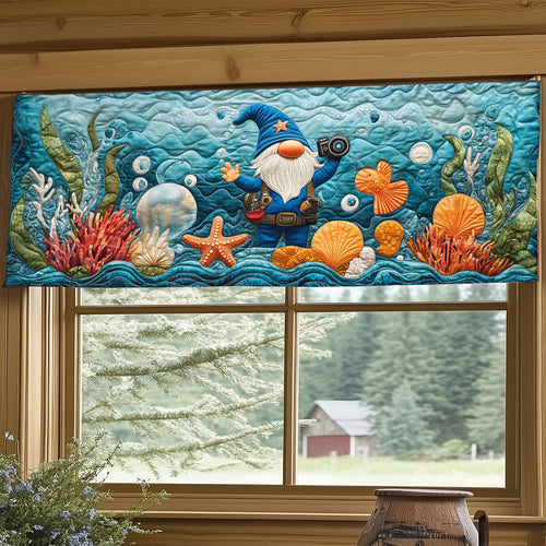 Gnome Explores The Ocean WJ0204018CL Quilted Valance