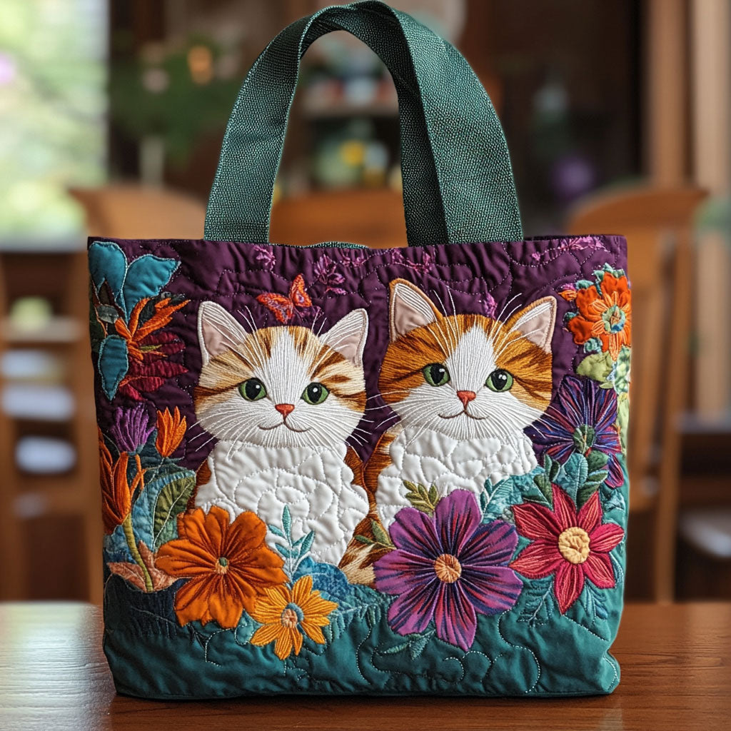 Kitten Gaze CP0110218CL Quilted Tote Bag