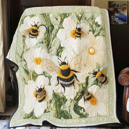 Floral Bee WY2003069CL Quilt