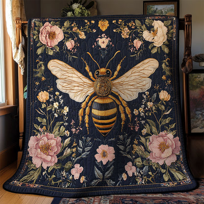 Bee In Rose Garden WY2102002CL Quilt