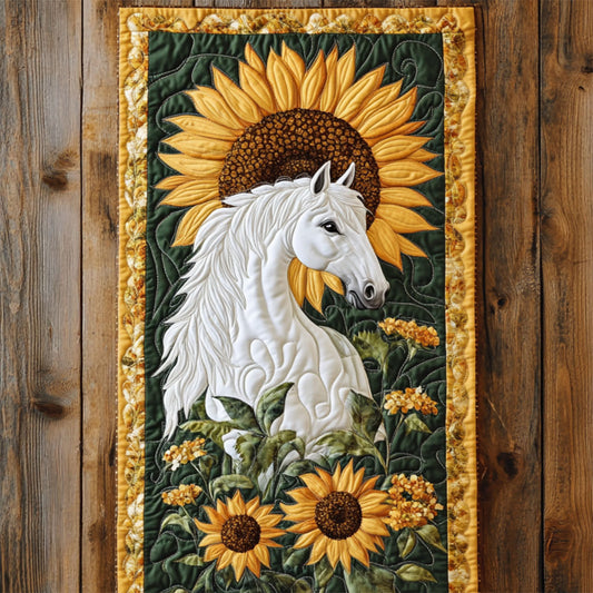 Field Horse WY1905036CL  Quilted Table Runner