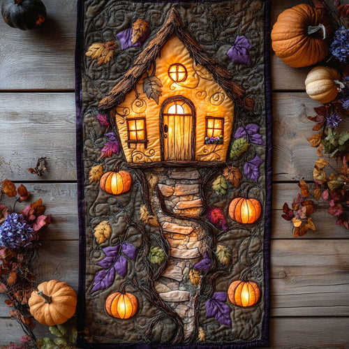 Pumpkin Dreamhouse WN1507060CL Quilted Table Runner
