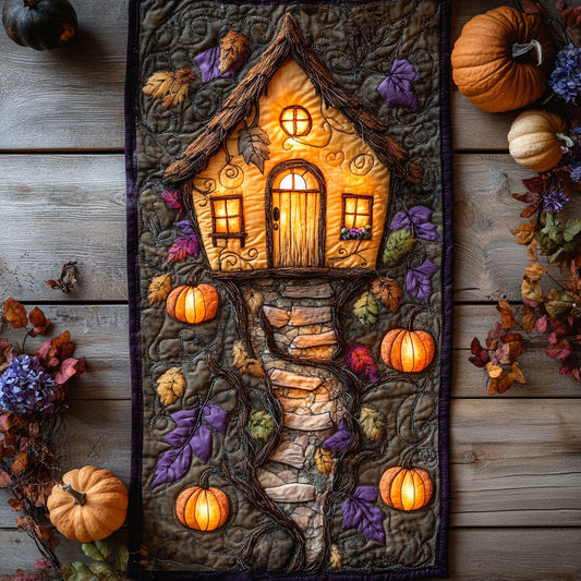 Pumpkin Dreamhouse WN1507060CL Quilted Table Runner