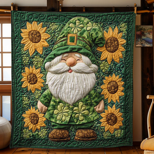 Gnome Sunflower Charm WN3112021CL Quilt