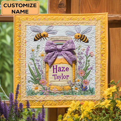 Bee Happy Land WN2407008CL Personalized Baby Quilt