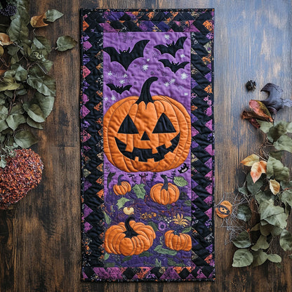Smile Pumpkin CP0606008CL Quilted Table Runner