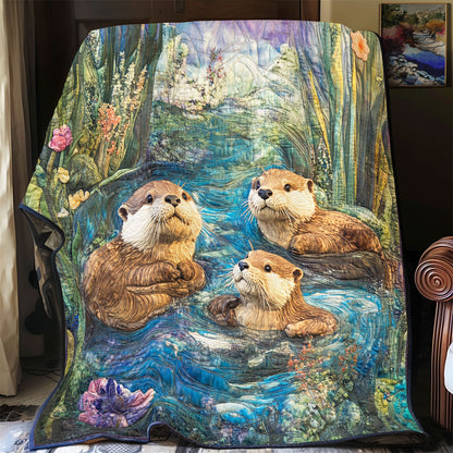 Otter Swimming WX0303089CL Quilt