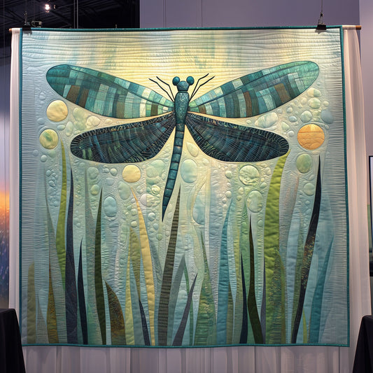 Dragonfly In Grass Field LT0210018CL Quilt