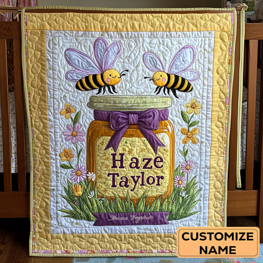 Bee Buddies WN2407007CL Personalized Baby Quilt