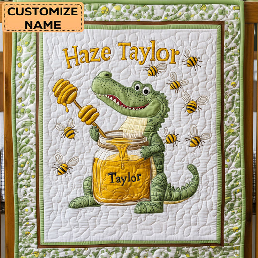 Buzzy Crocodile WN2807028CL Personalized Baby Quilt