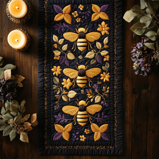 Honey Hug CM2804008CL Quilted Table Runner