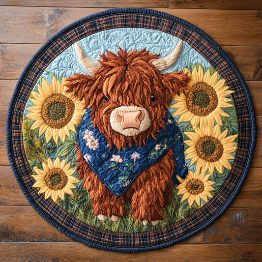 Highland Cow In The Breeze WN1707030CL Quilted Round Mat