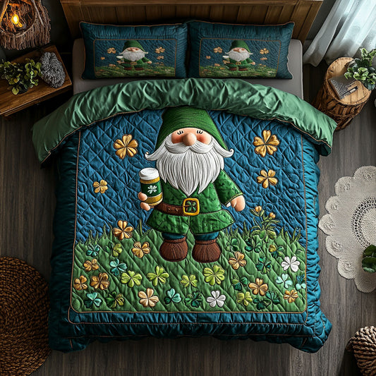 Snuggle Gnome Green WN1407079CL Duvet Cover Set