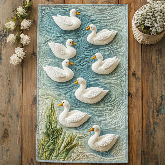 Graceful Duck CP2904013CL Quilted Table Runner