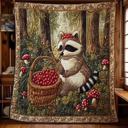 Raccoon Pick Up Berries WY2712055CL Quilt