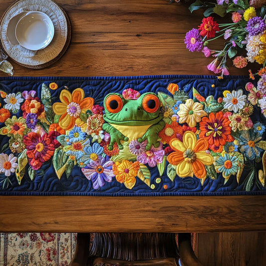Garden Frog WN2207024CL Quilted Table Runner
