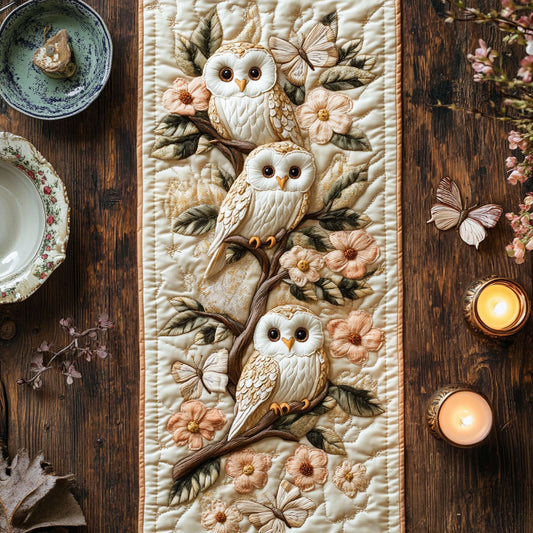 Blooming Owl CW2605451CL Quilted Table Runner