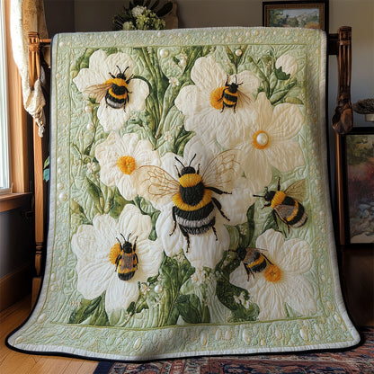 Floral Bee WY2003069CL Quilt