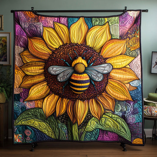 Lovely Bee WU2610037CL Quilt