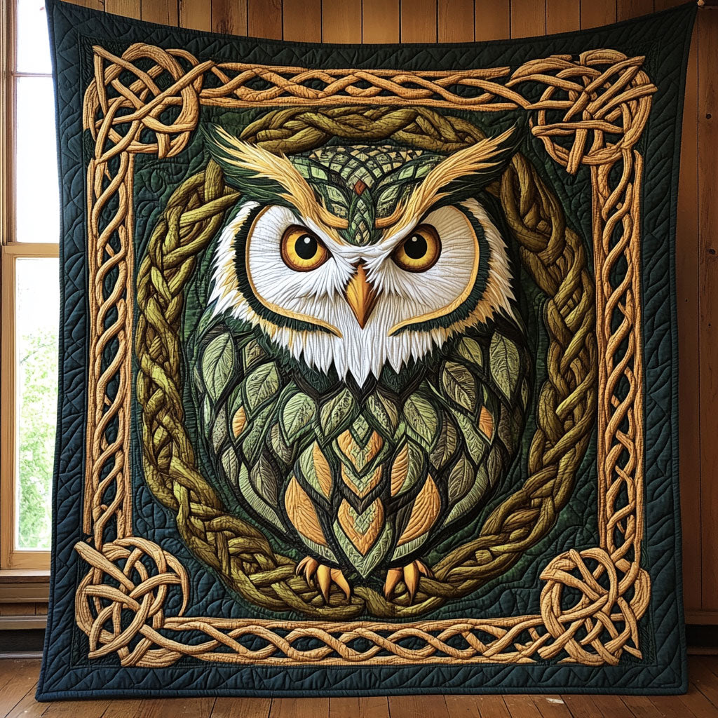 Celtic Owl Charm CW1311038CL Quilt