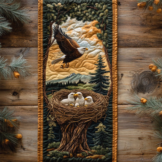 Nesting Eagle WY0905046CL Quilted Table Runner