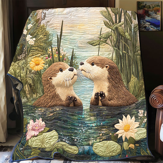 Lake Couple Otter WP2003034CL Quilt