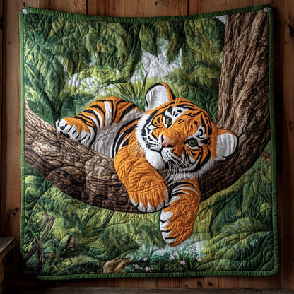 Play With Tree CP2805043CL Quilt
