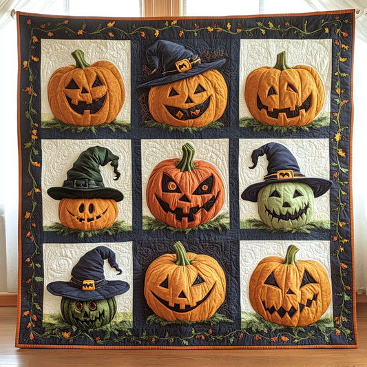 Witchy Pumpkin Parade CP1107001CL Quilt