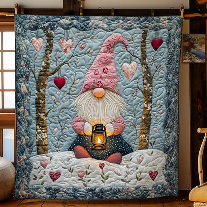 Lantern Glow Gnome WN1703113CL Quilt