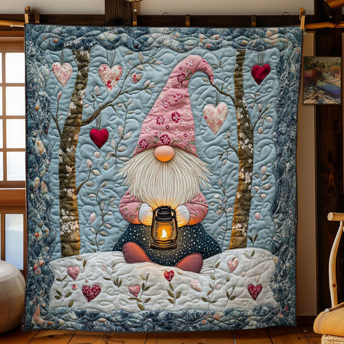 Lantern Glow Gnome WN1703113CL Quilt