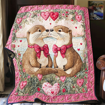 Couple Otter In Heart WY1701027CL Quilt