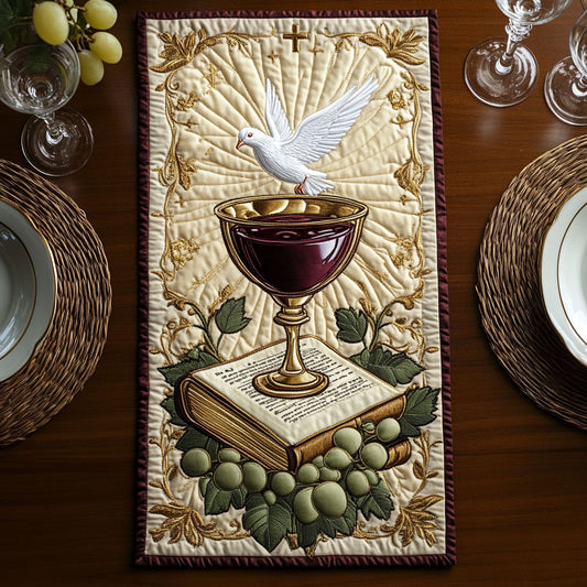 Vine And Glory CP1505007CL Quilted Table Runner