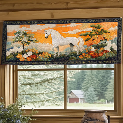 White Horse In Sunset WY3005056CL Quilted Valance