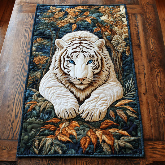 Majestic White Tiger WJ2504019CL Quilted Table Runner