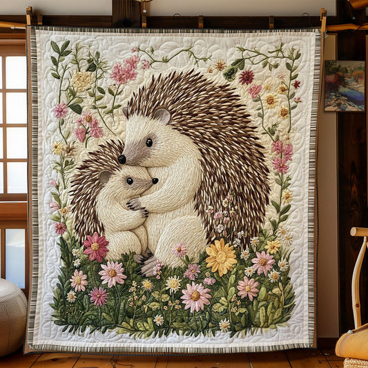 Hedgehog Mother Love CP1504072CL Quilt