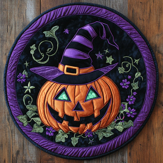 Glowing Pumpkin WN1808052CL Quilted Round Mat