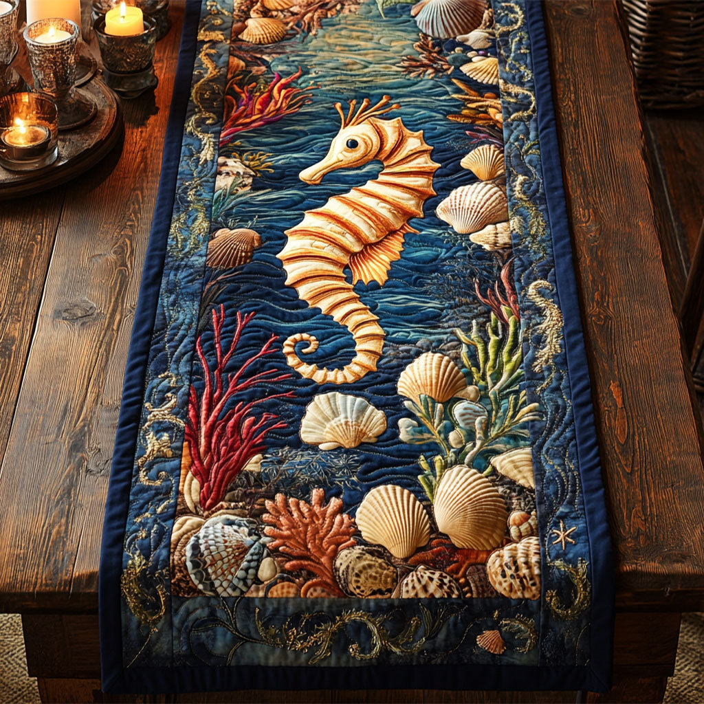 Seahorse Dream CM3005027CL Quilted Table Runner