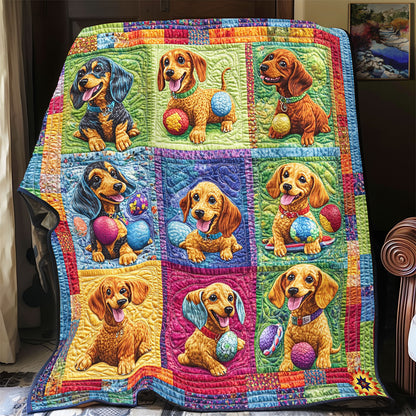 Dachshund Play Ball WY2712022CL Quilt