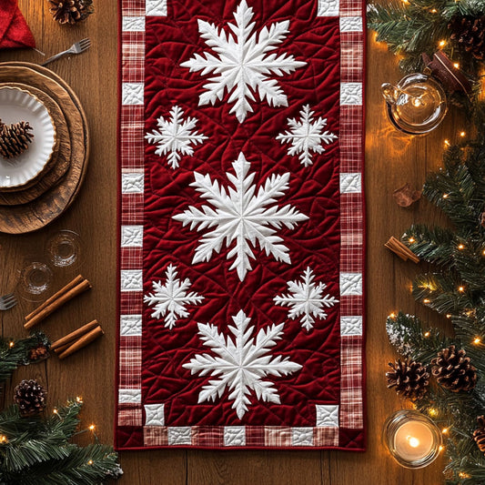 Snowflake Cottage WN1107067CL Quilted Table Runner