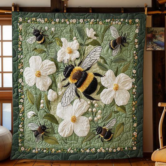 Bee In White Garden WY2003059CL Quilt