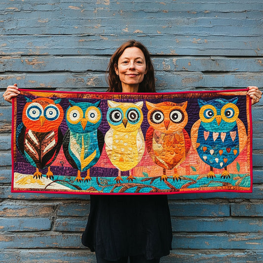 Colorful Owl WP1505058CL Quilted Table Runner