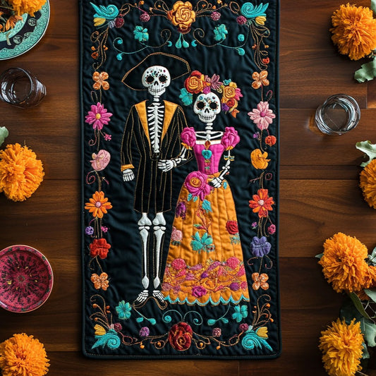 Couple Dead WY0506005CL Quilted Table Runner