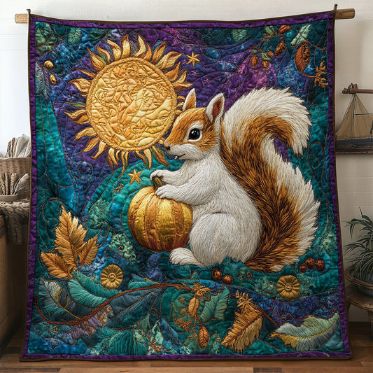 Squirrel And The Golden Sun WN2605034CL Quilt
